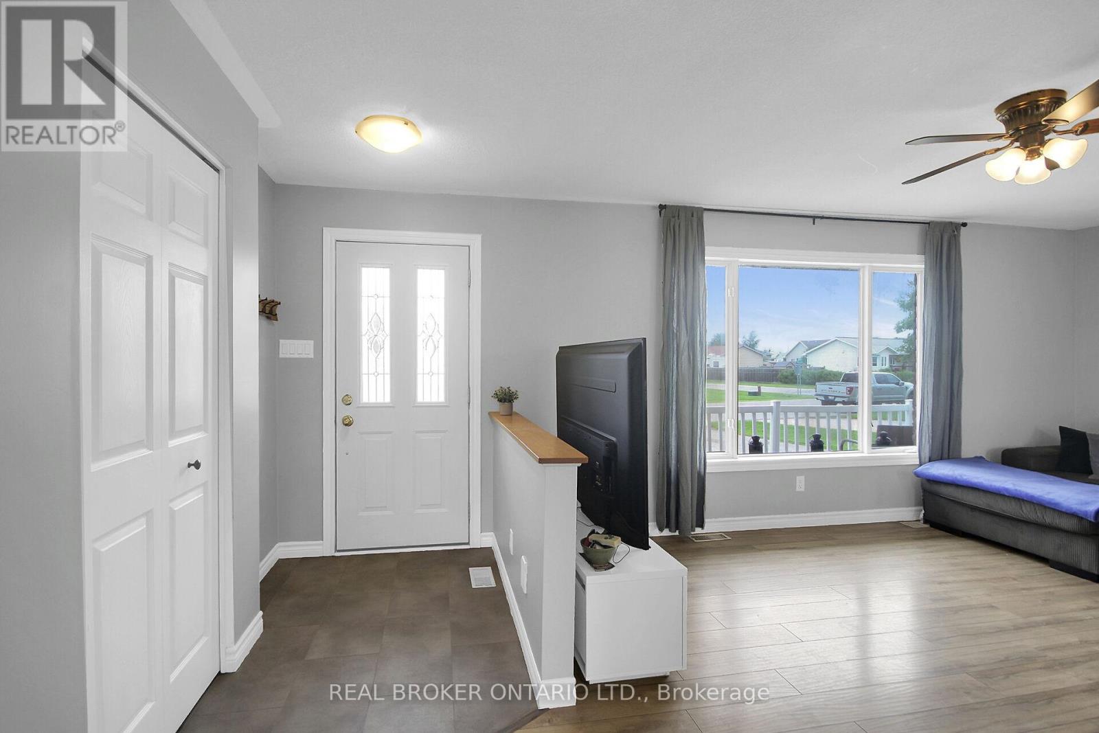 11 Lori Lane, North Dundas, Ontario  K0C 1H0 - Photo 3 - X13490428