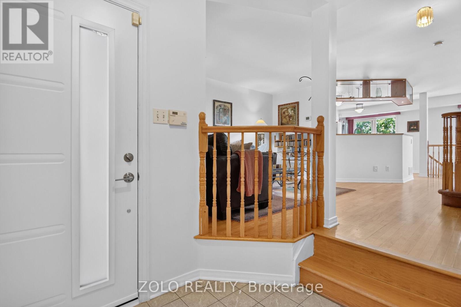 38 Central Park Drive, Ottawa, Ontario  K2C 4A3 - Photo 6 - X13490550