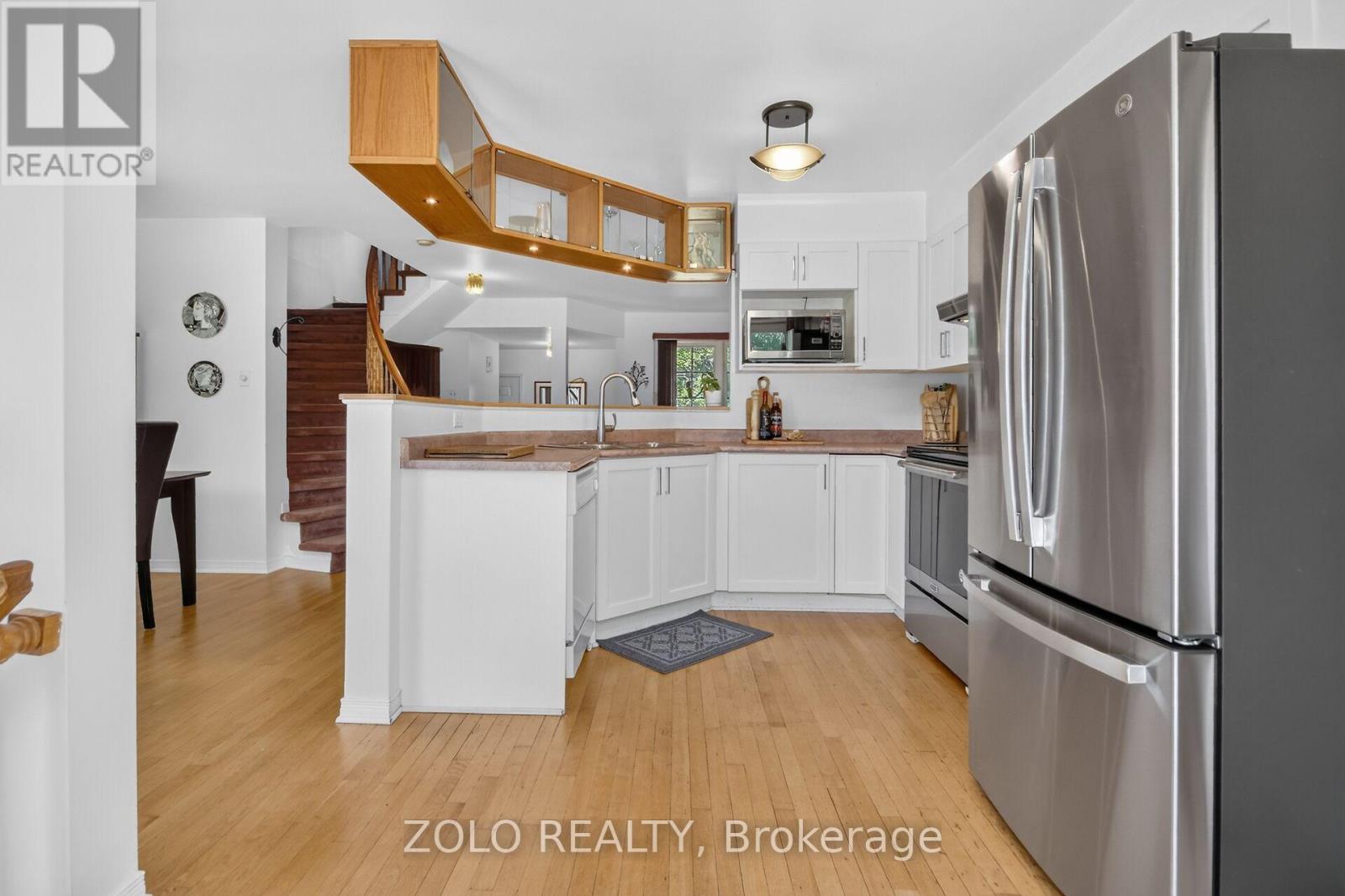 38 Central Park Drive, Ottawa, Ontario  K2C 4A3 - Photo 8 - X13490550