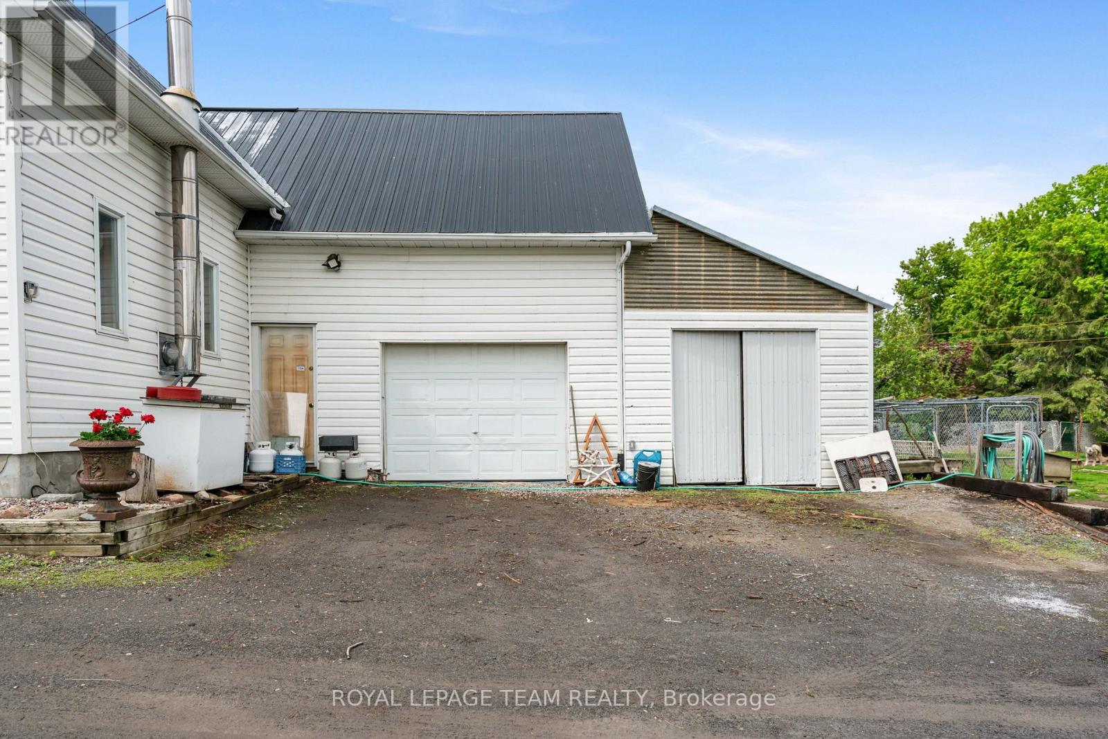 13585 County 9 Road, North Dundas, Ontario  K0C 1H0 - Photo 31 - X13490616