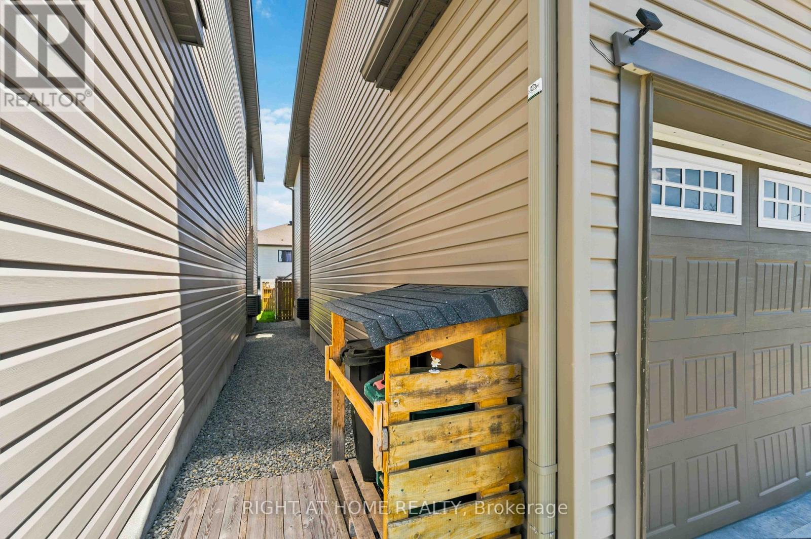 209 Quarter Horse Street, Ottawa, Ontario  K2S 0X9 - Photo 37 - X13490678