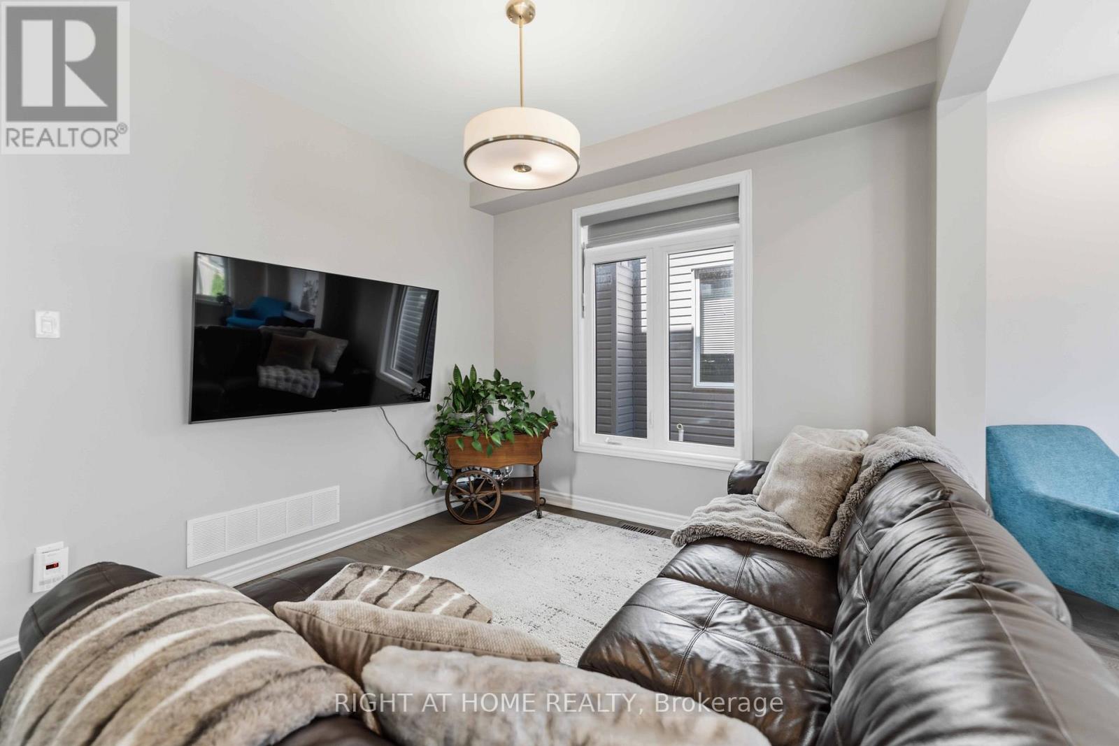 209 Quarter Horse Street, Ottawa, Ontario  K2S 0X9 - Photo 9 - X13490678