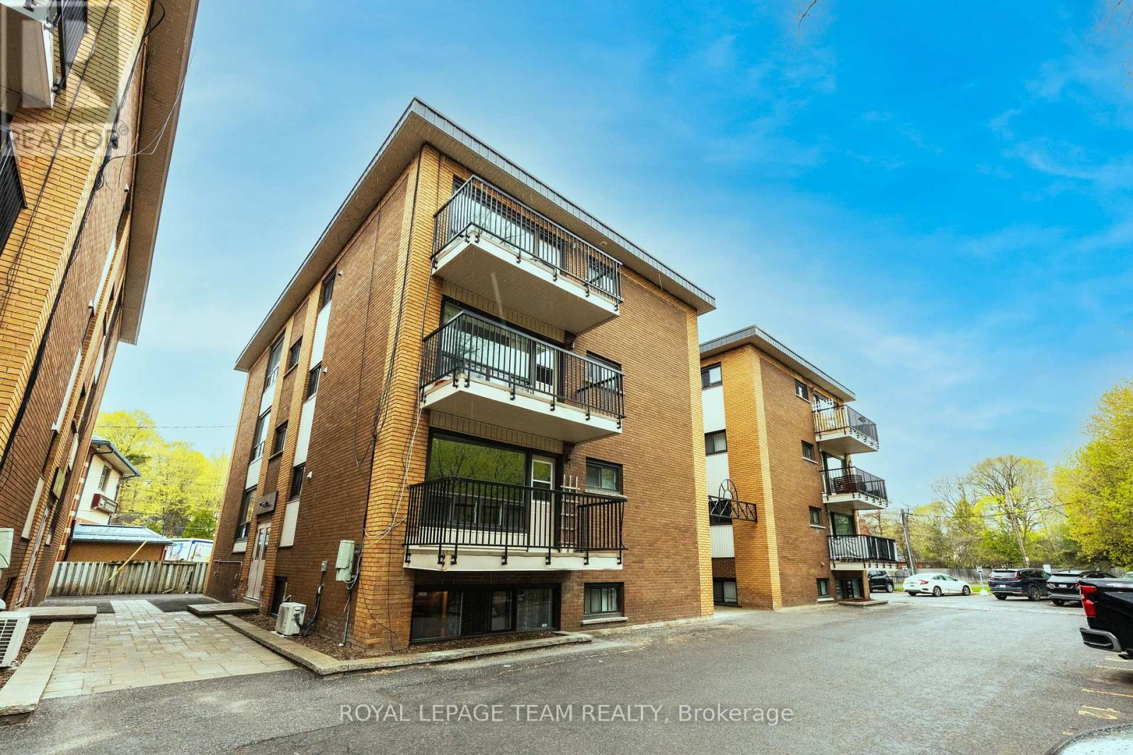6 - 270 Beechwood Avenue, Ottawa, Ontario  K1L 8A6 - Photo 2 - X13491046