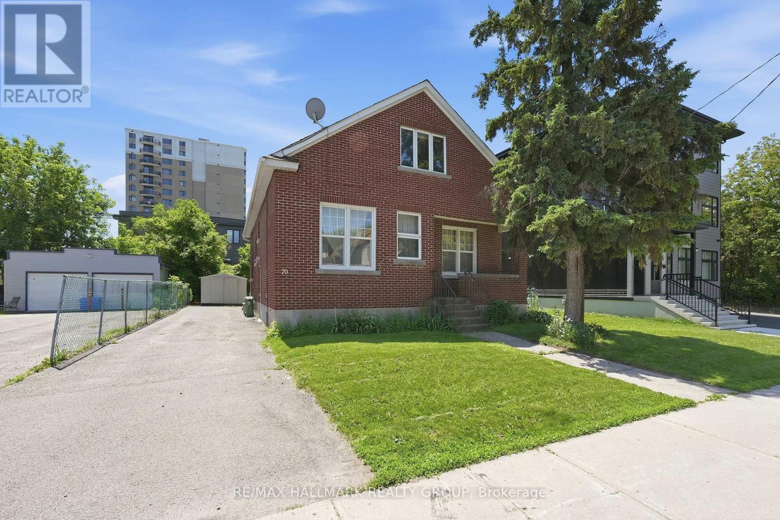 70 Queen Mary Street, Ottawa, Ontario  K1K 1X7 - Photo 2 - X13491162