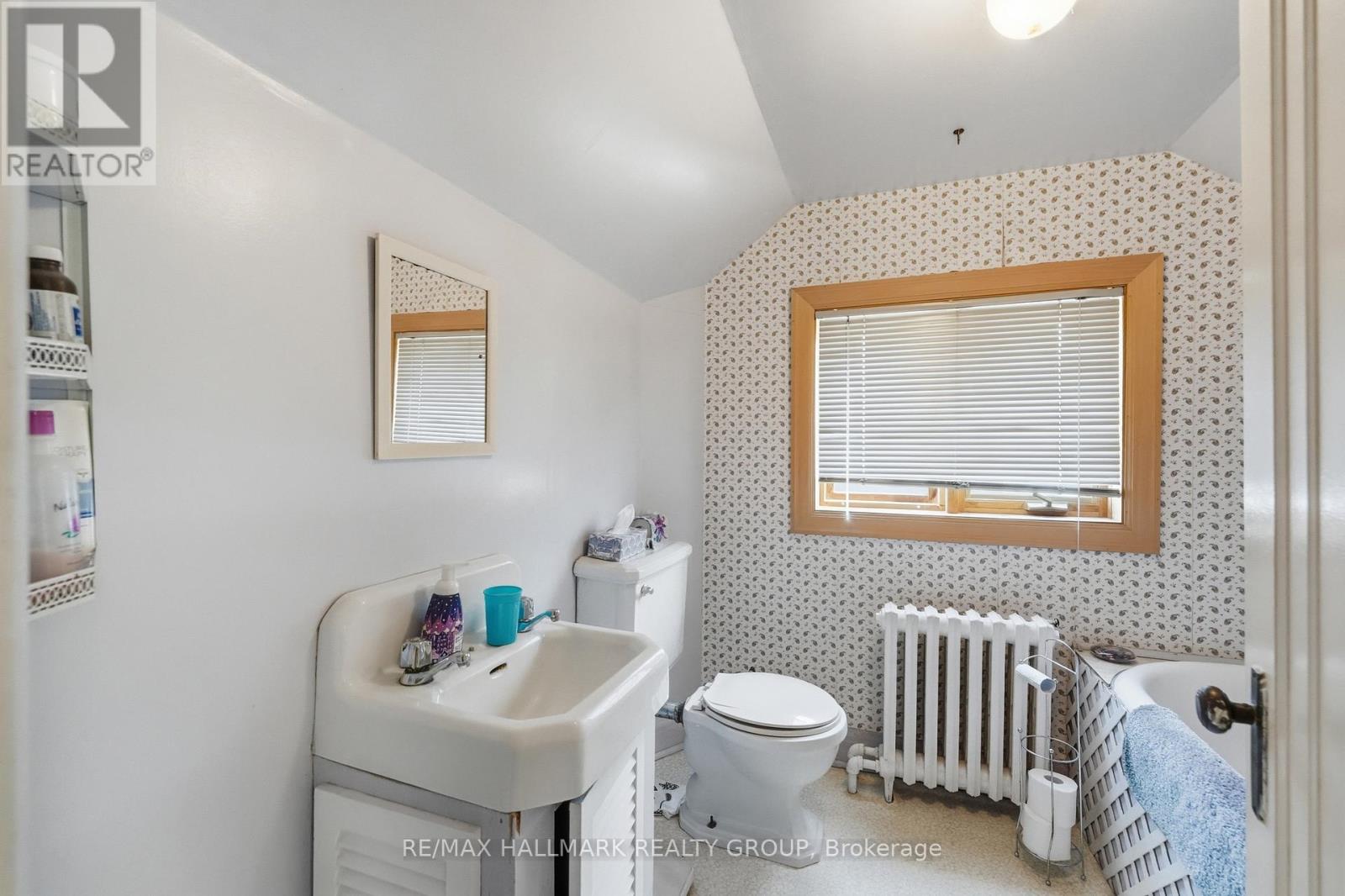 70 Queen Mary Street, Ottawa, Ontario  K1K 1X7 - Photo 24 - X13491162