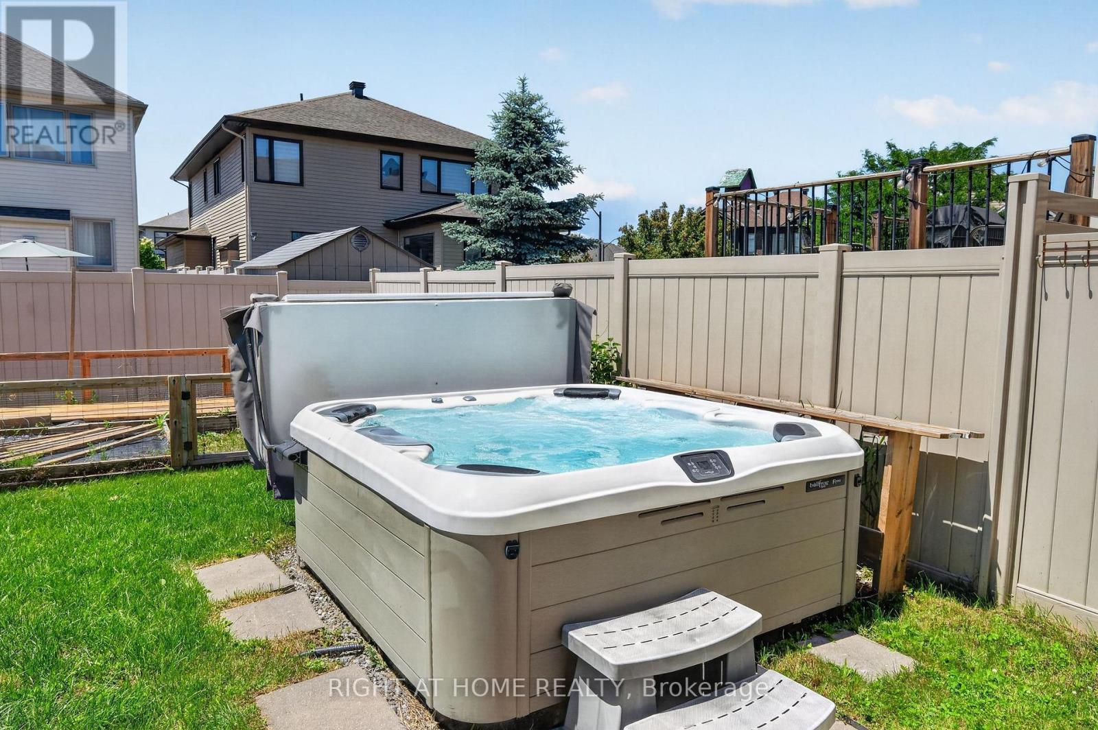 207 Mareth Way, Ottawa, Ontario  K4M 0C9 - Photo 45 - X13491282