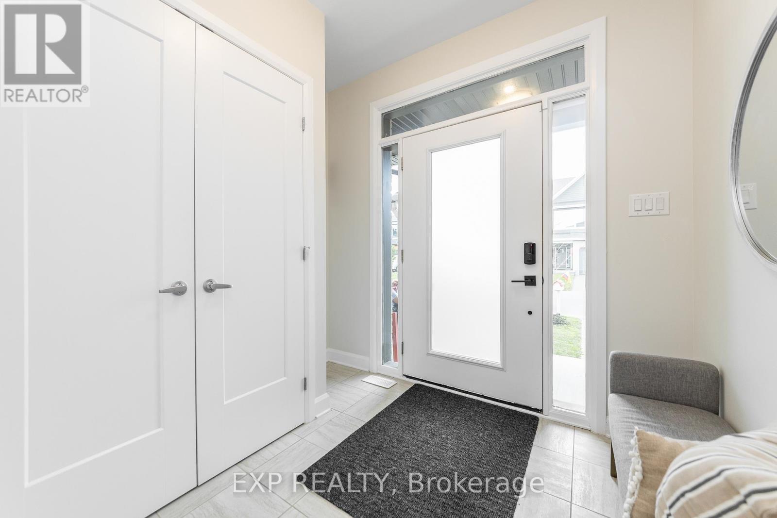 616 Moonflower Crescent, Ottawa, Ontario  K1T 0X8 - Photo 3 - X13491376