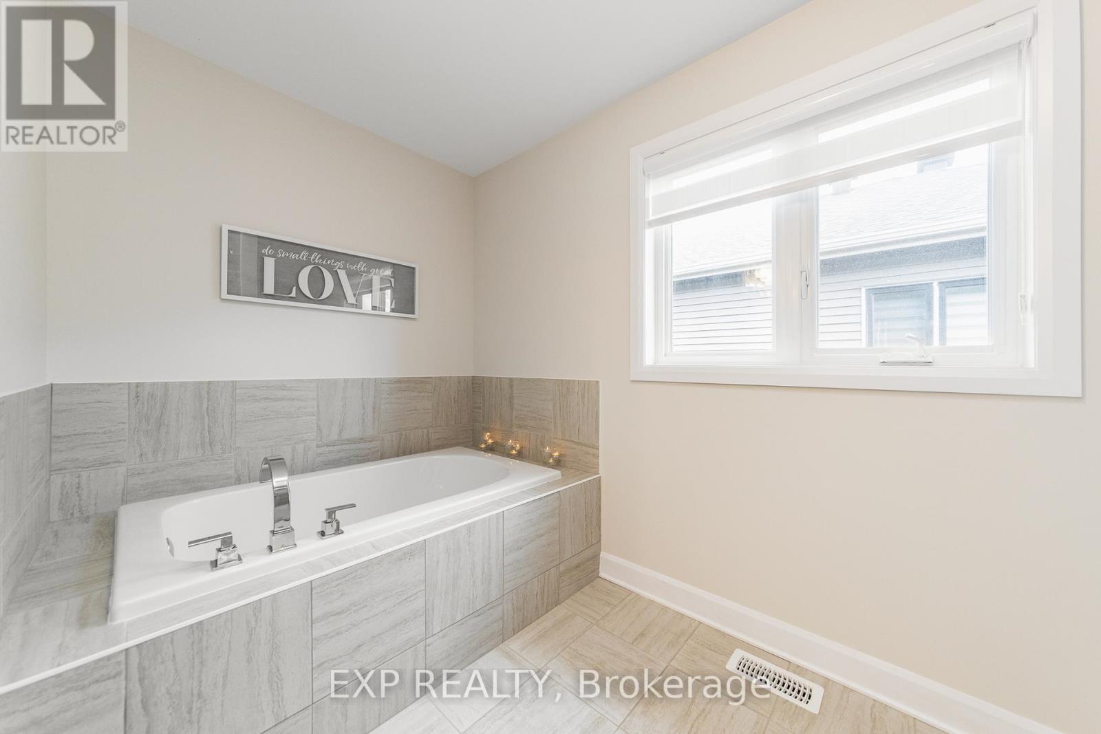 616 Moonflower Crescent, Ottawa, Ontario  K1T 0X8 - Photo 31 - X13491376