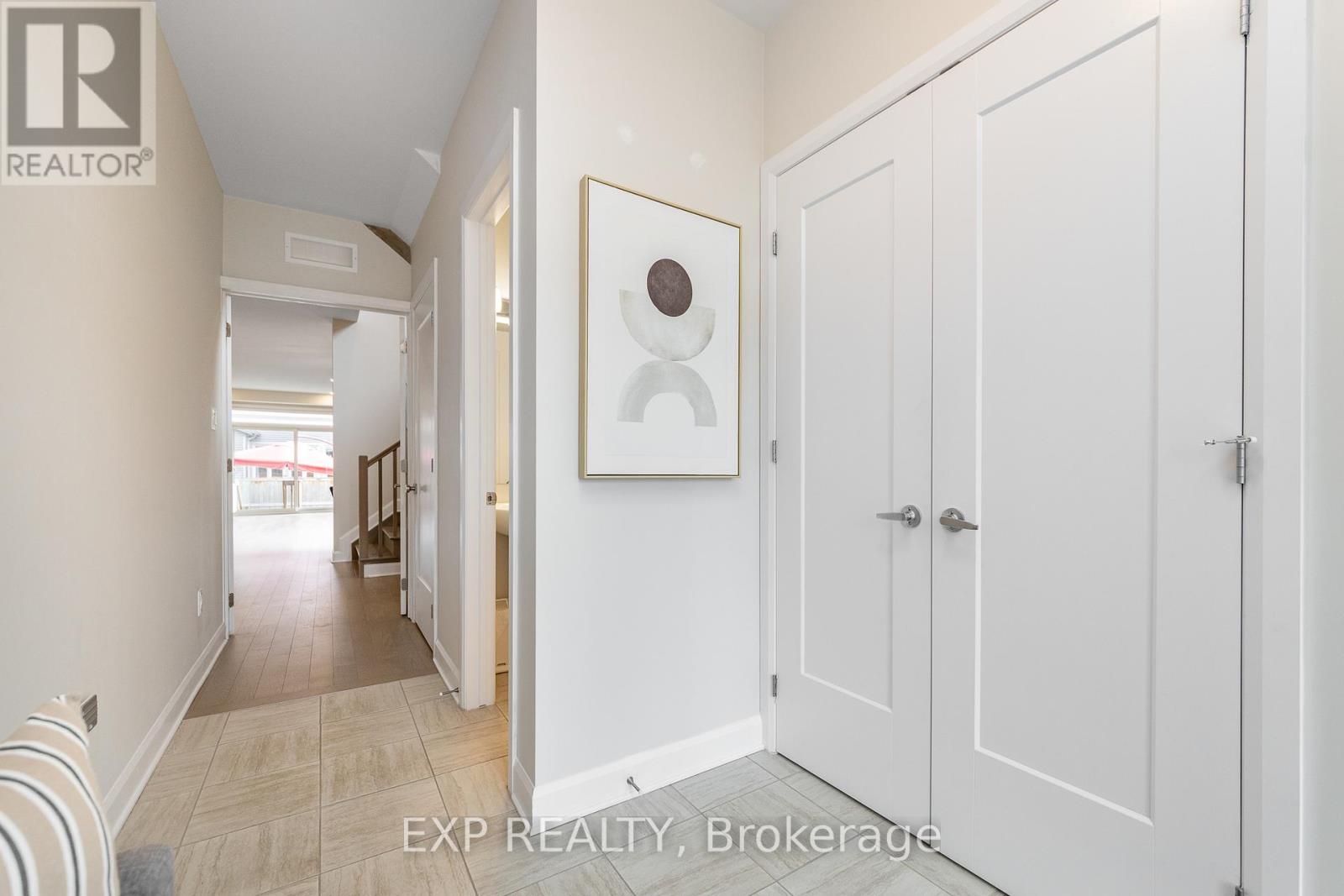 616 Moonflower Crescent, Ottawa, Ontario  K1T 0X8 - Photo 4 - X13491376