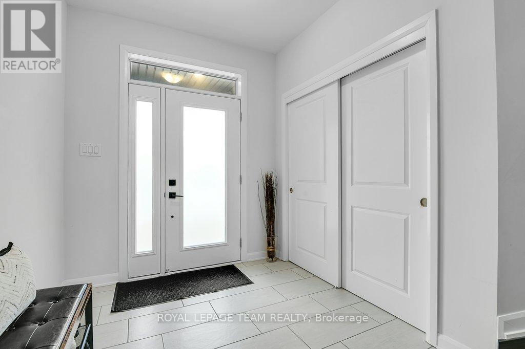 784 Cappamore Drive, Ottawa, Ontario  K2J 6V6 - Photo 3 - X13491562