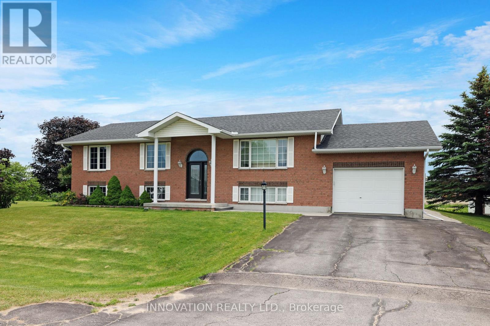 14 RILEY CRESCENT, McNab/Braeside, Ontario