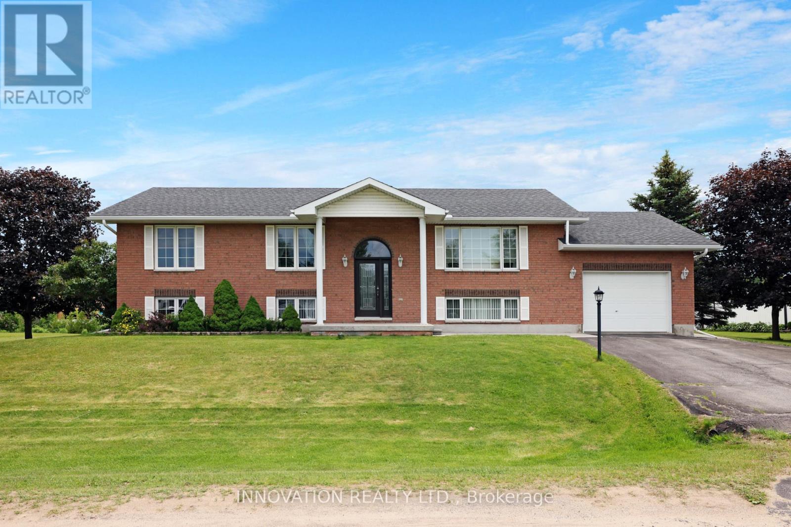 14 Riley Crescent, Mcnab/braeside, Ontario  K7S 0E9 - Photo 2 - X13491624
