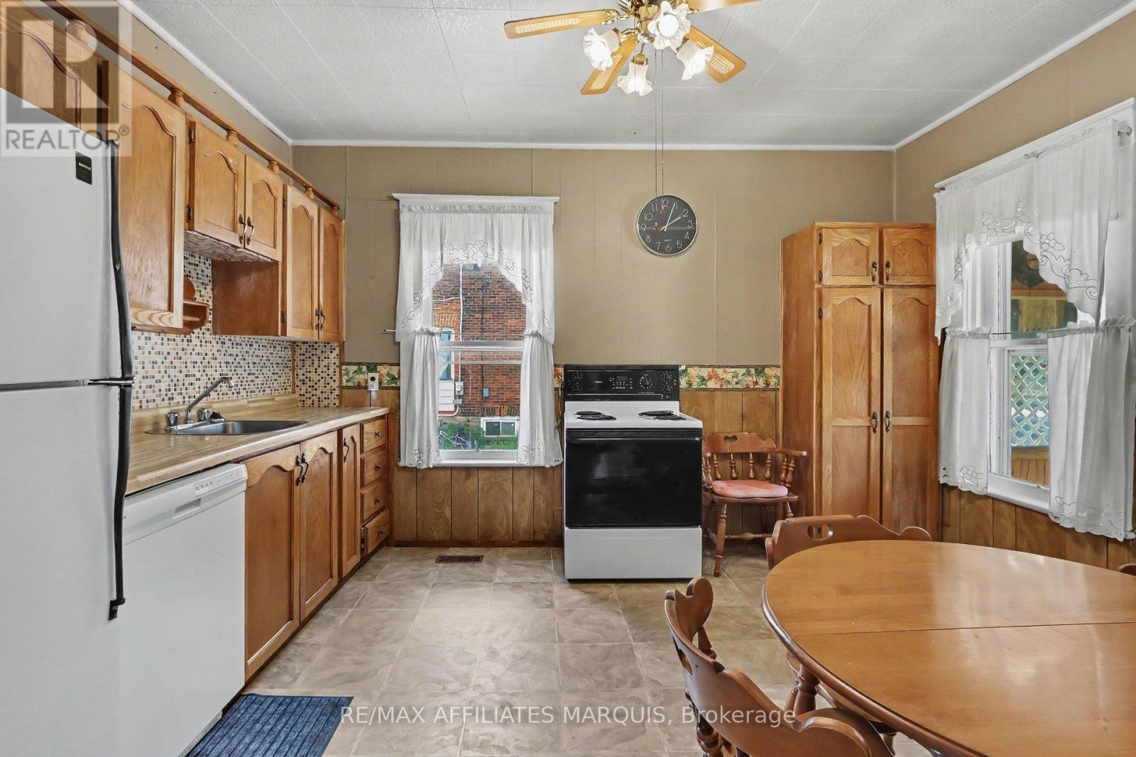 77 Russell Street E, Smiths Falls, Ontario  K7A 1G8 - Photo 12 - X13491754