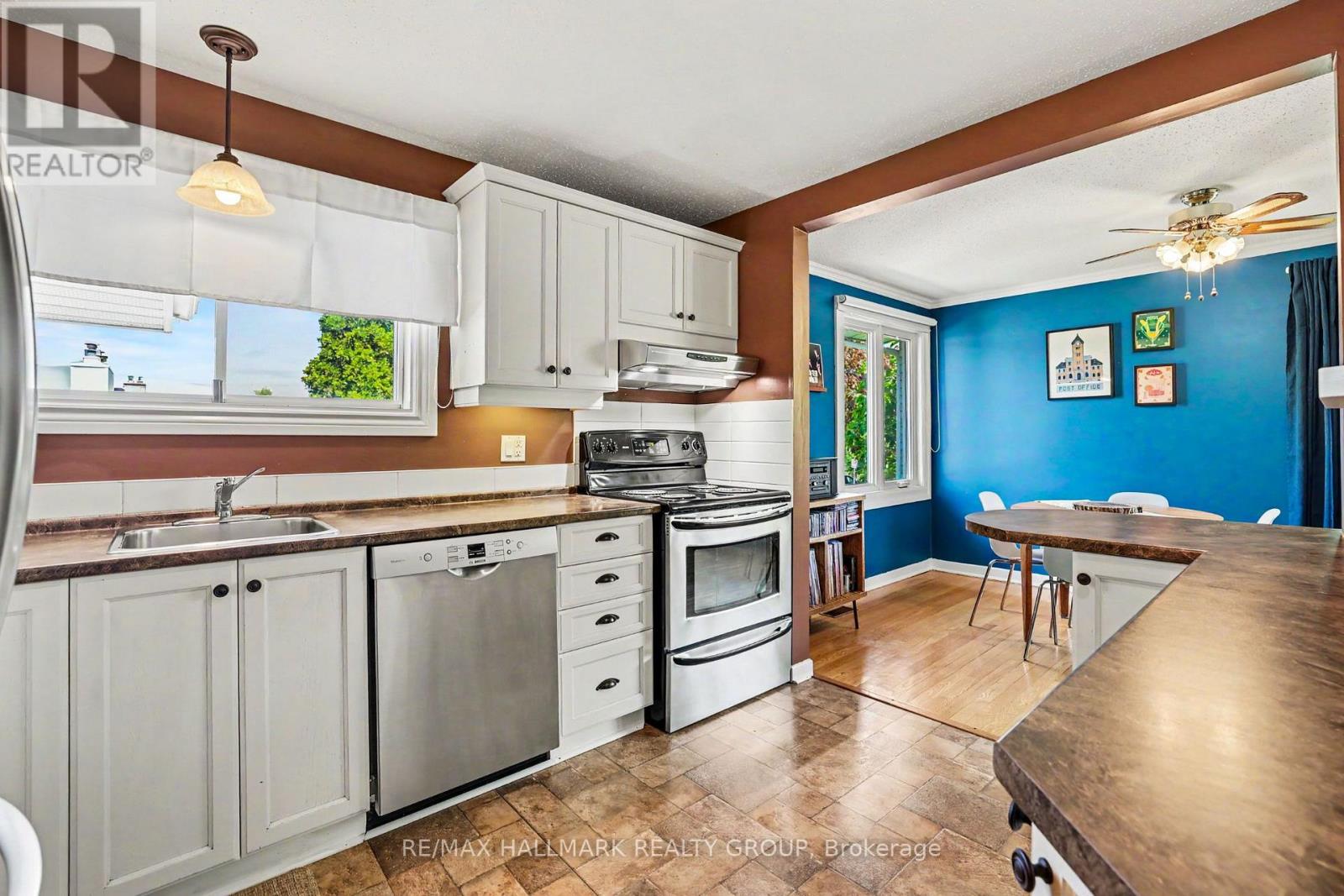33 Newbury Avenue, Ottawa, Ontario  K2E 6K7 - Photo 10 - X13491800