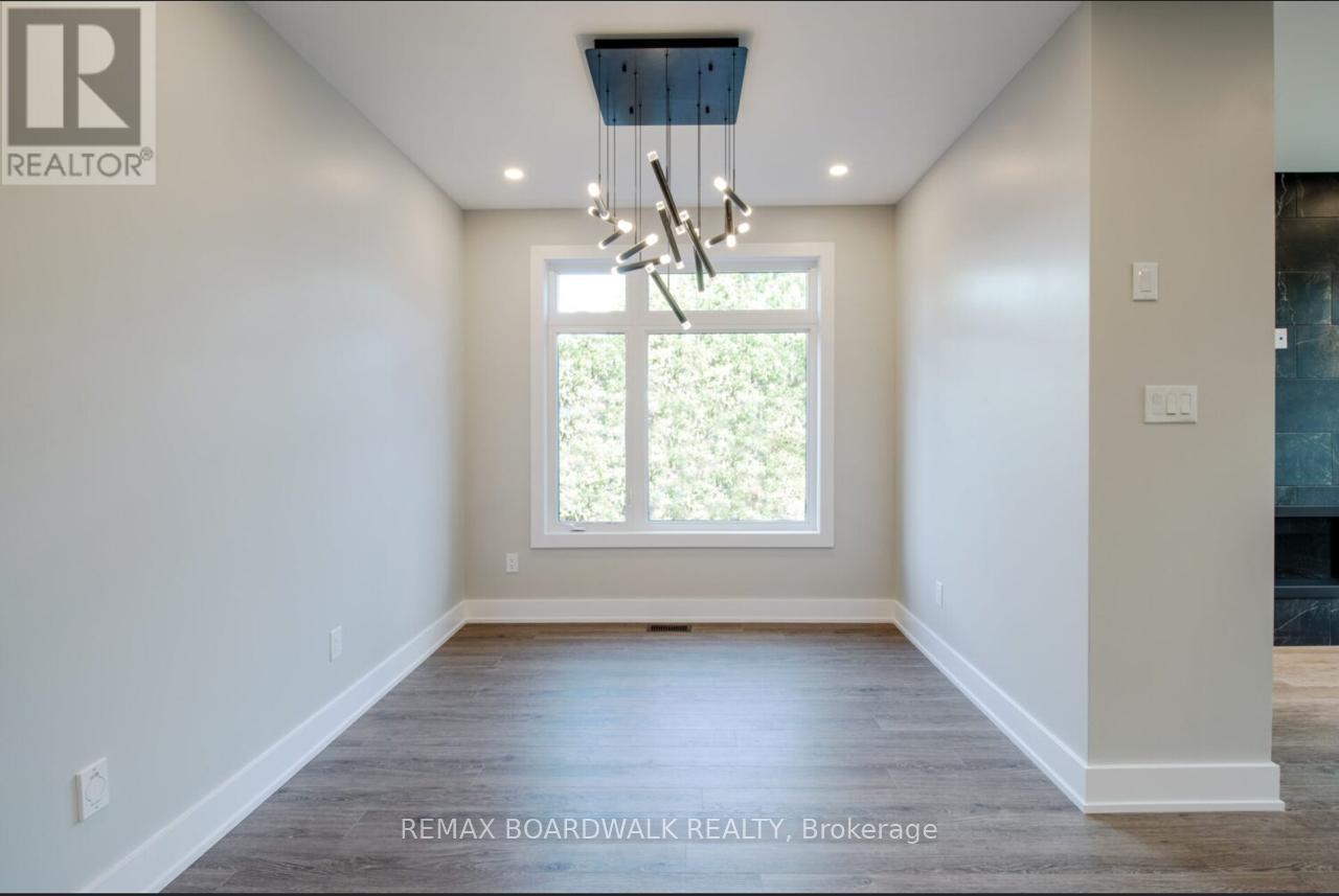 2928 Ahearn Avenue, Ottawa, Ontario  K2B 6Z9 - Photo 16 - X13491882