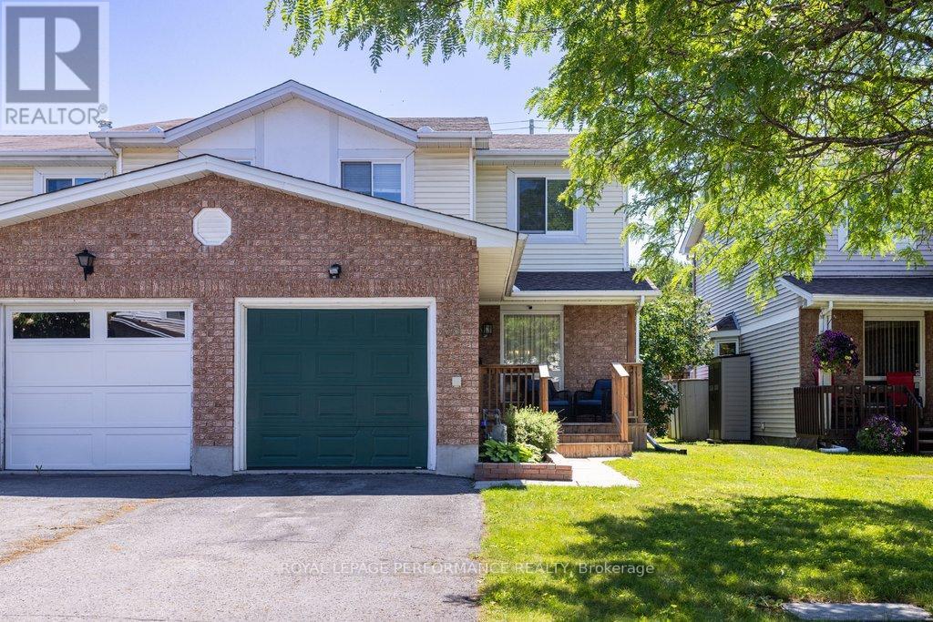 38 BURLINGTON CRESCENT, Ottawa, Ontario