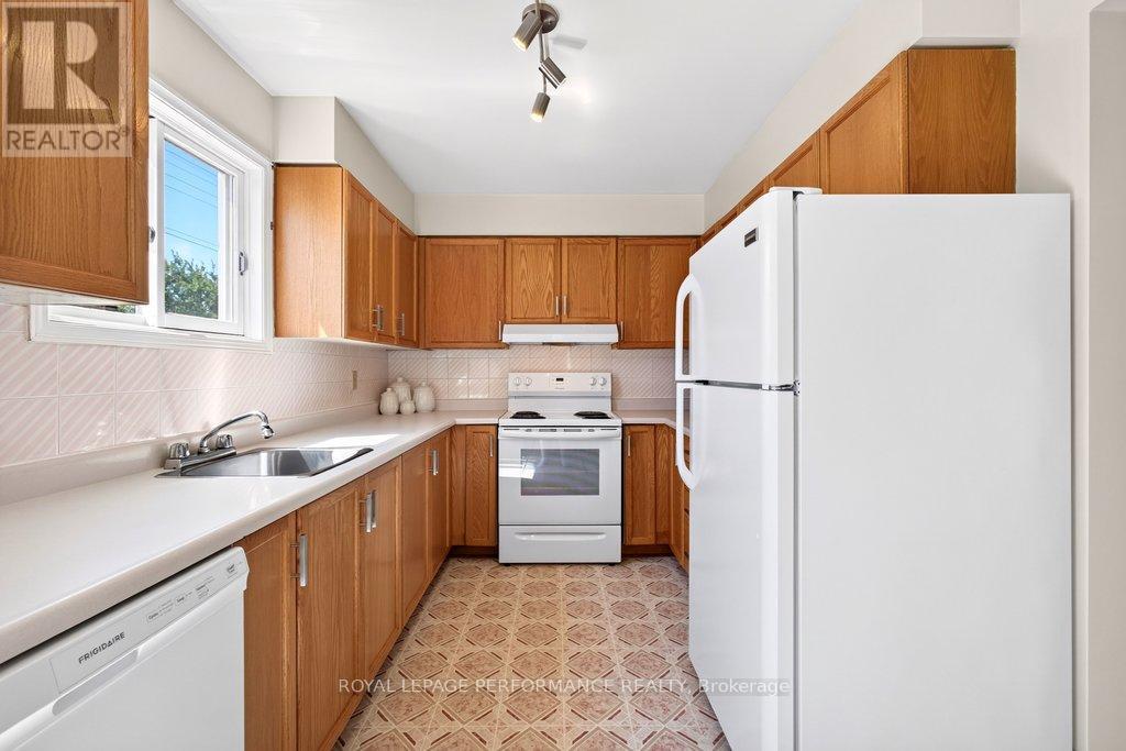 38 Burlington Crescent, Ottawa, Ontario  K1T 3K6 - Photo 13 - X13491888