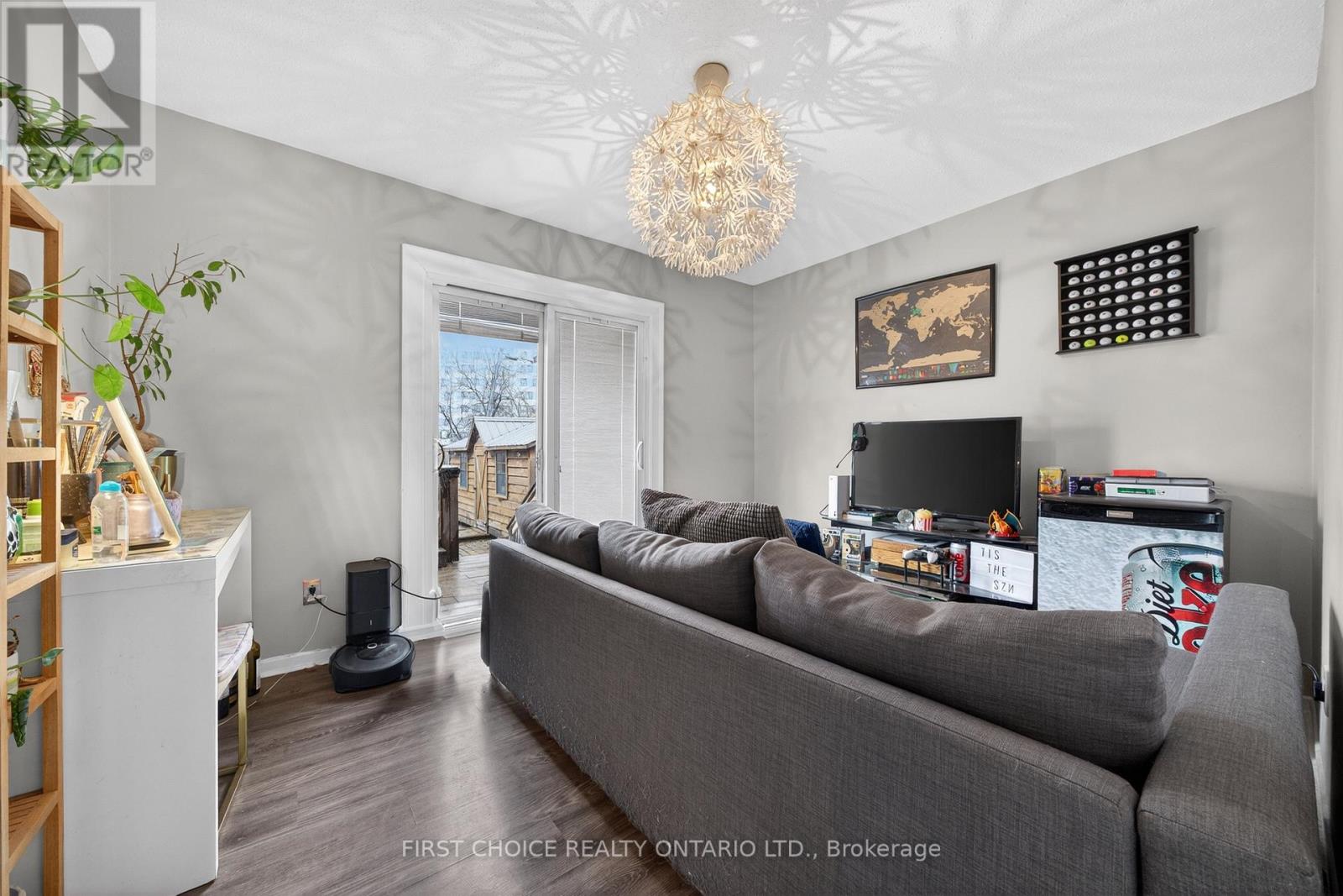 1307 Aurele Street, Ottawa, Ontario  K1B 3L4 - Photo 11 - X13491916