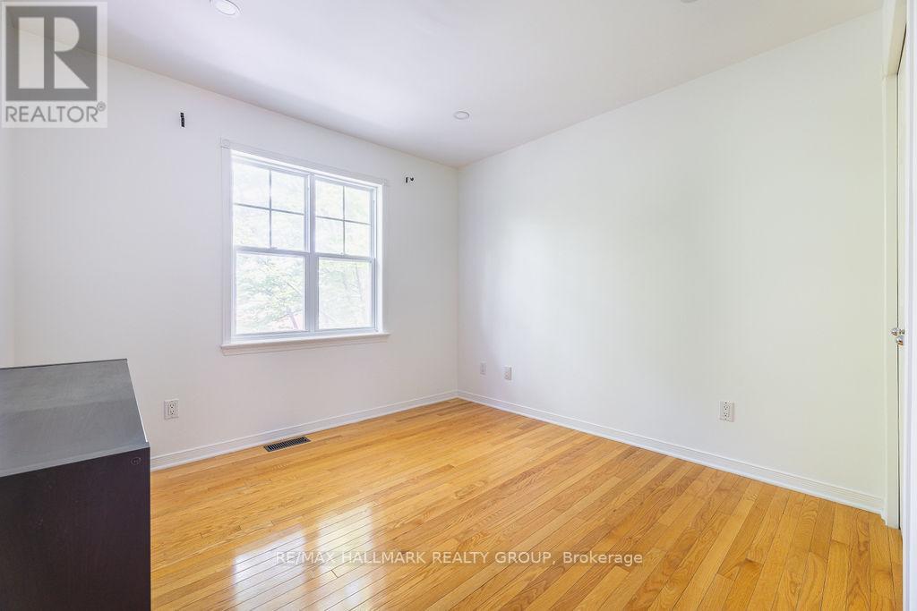 257 Mart Circle, Ottawa, Ontario  K1K 4S6 - Photo 28 - X13491956