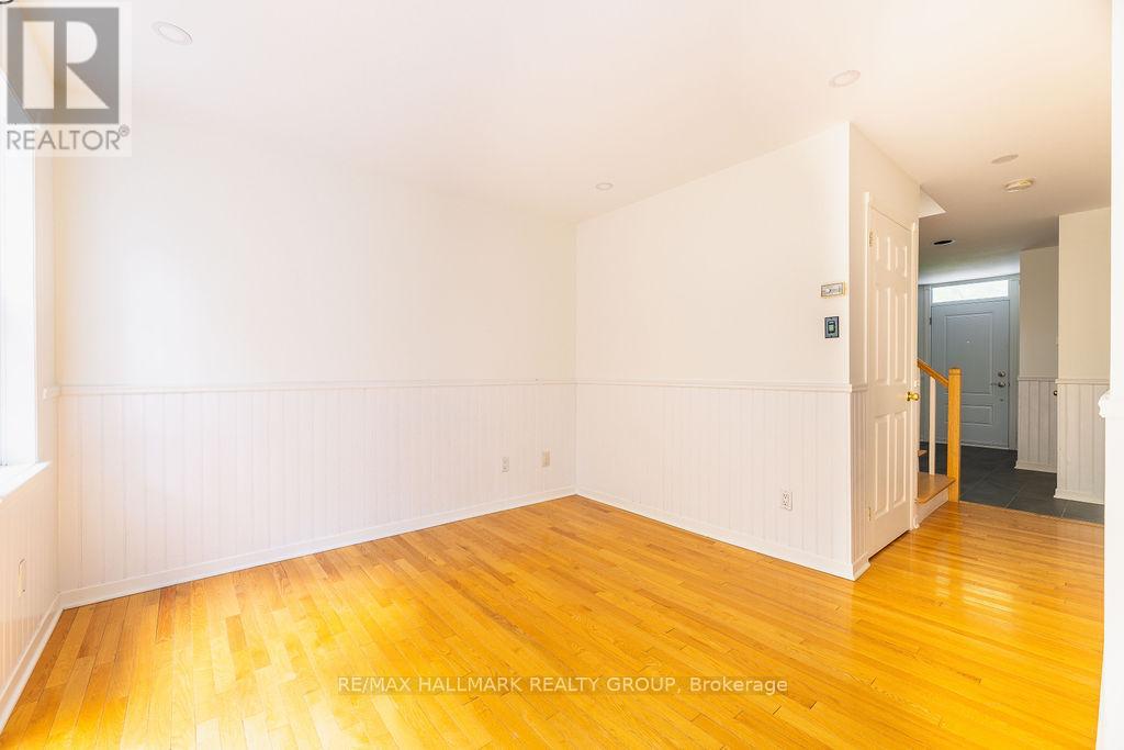 257 Mart Circle, Ottawa, Ontario  K1K 4S6 - Photo 7 - X13491956