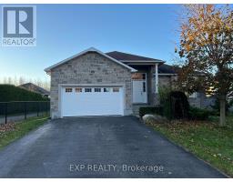 28 SETTLEMENT LANE, Russell, Ontario