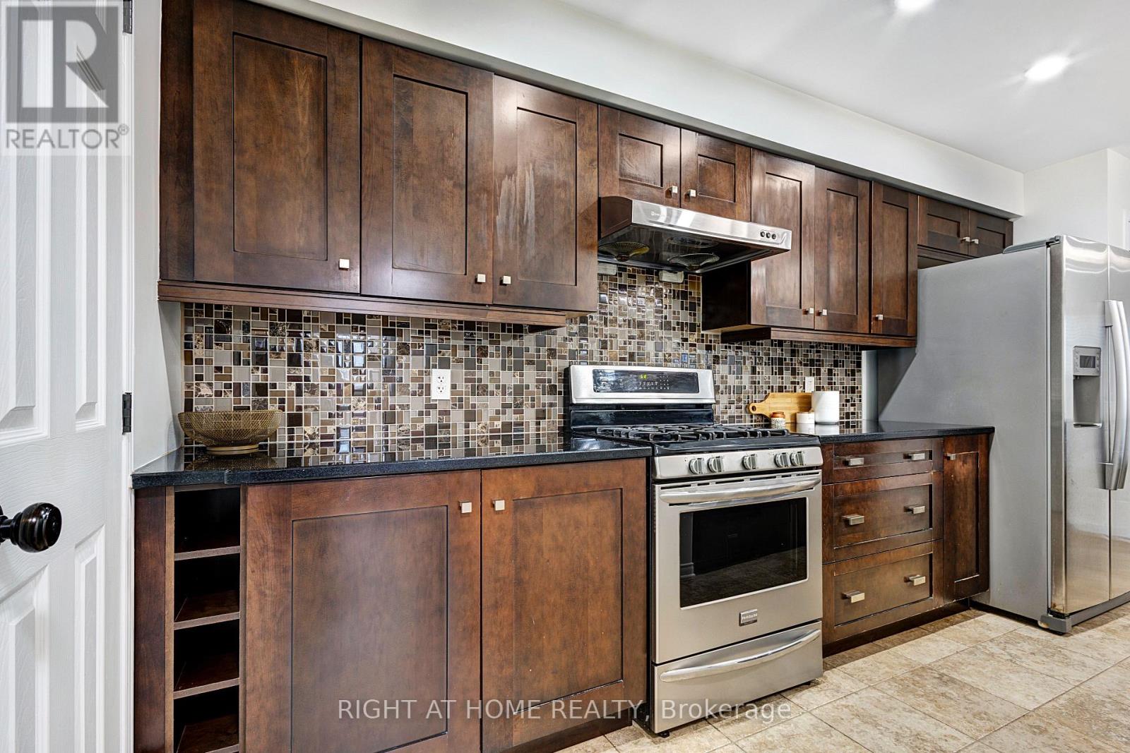 188 Patriot Place, Ottawa, Ontario  K2M 0B9 - Photo 8 - X13492040