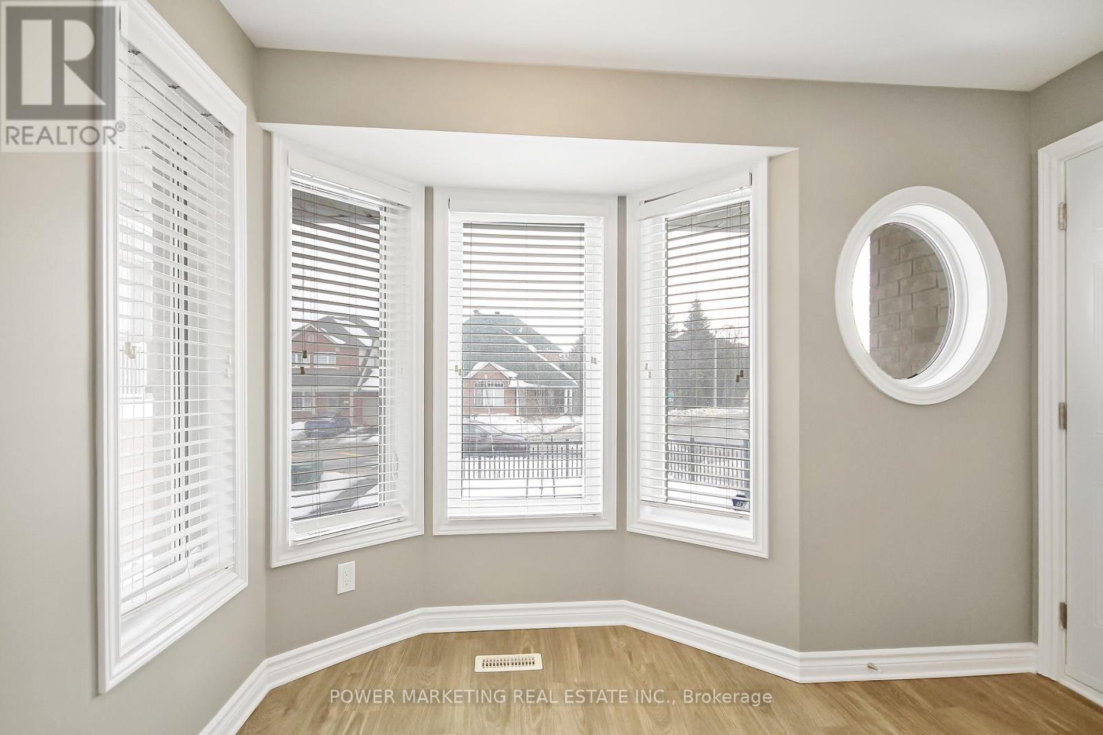 45 Waterbridge Drive, Ottawa, Ontario  K2G 6R5 - Photo 12 - X13492058