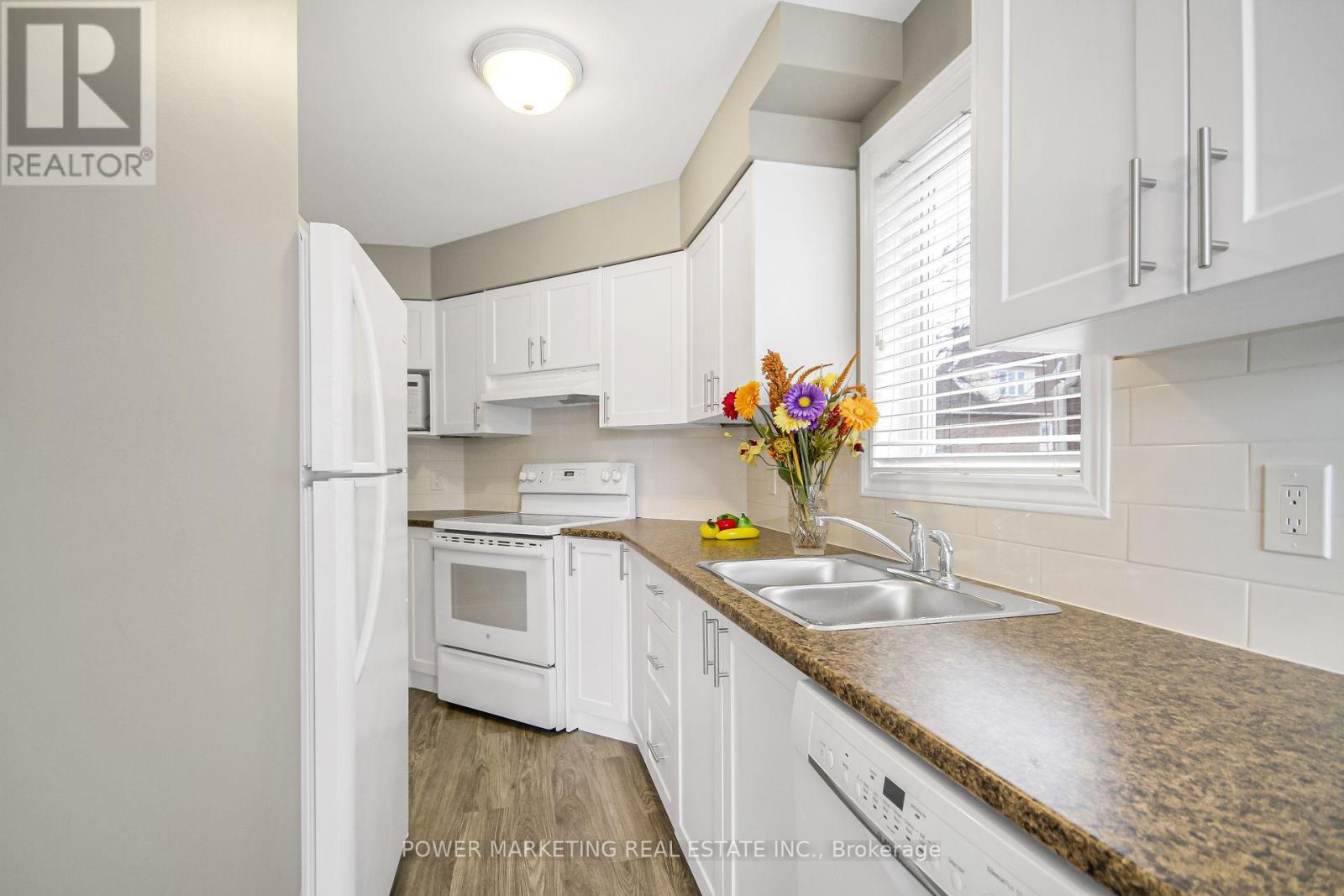 45 Waterbridge Drive, Ottawa, Ontario  K2G 6R5 - Photo 18 - X13492058