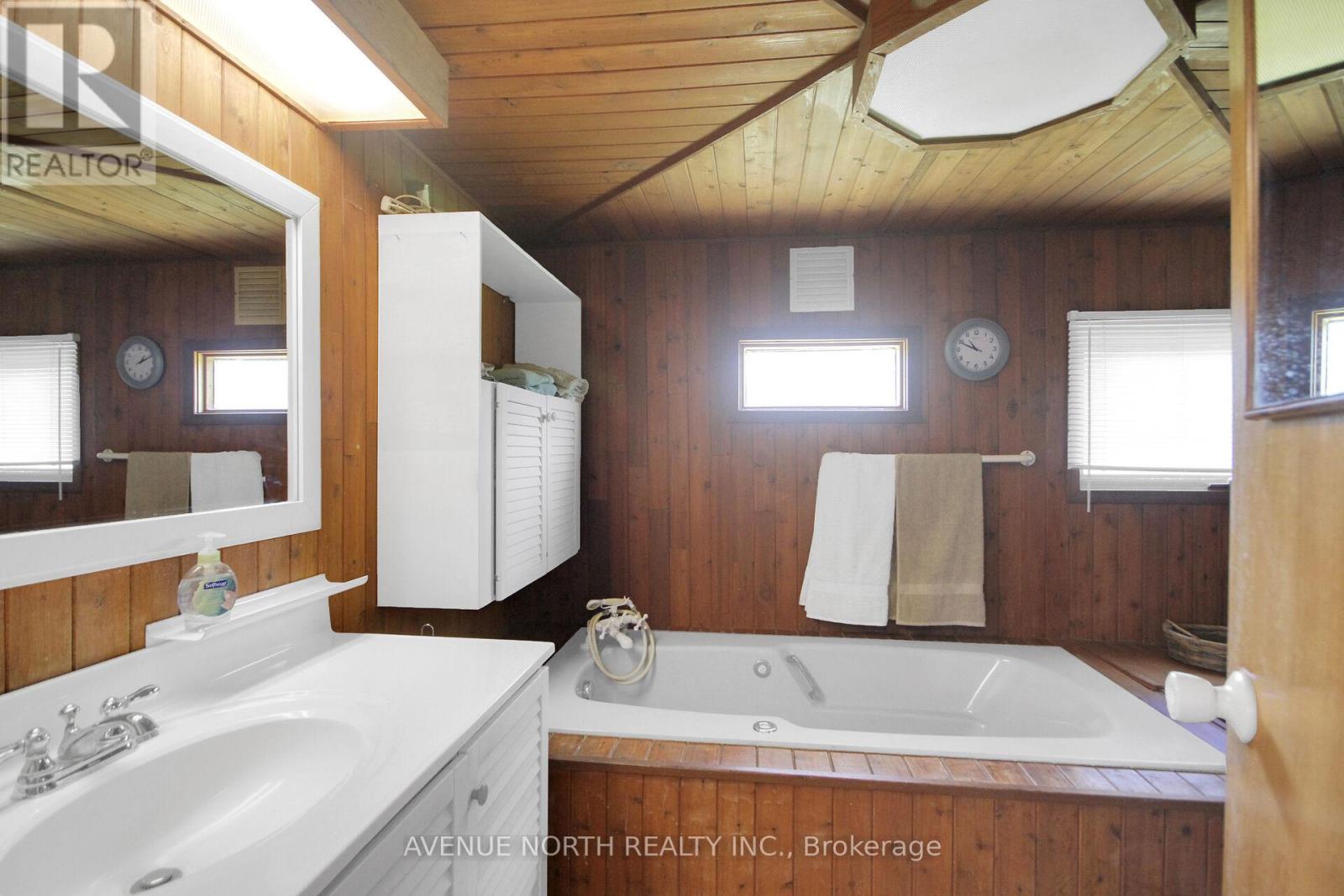 6898 Mitch Owens Road, Ottawa, Ontario  K4P 1C5 - Photo 10 - X13492112