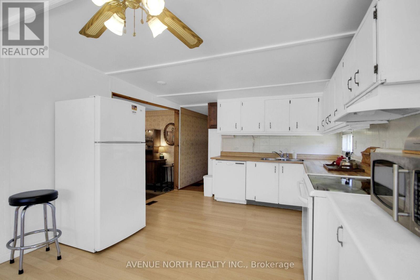 6898 Mitch Owens Road, Ottawa, Ontario  K4P 1C5 - Photo 16 - X13492112