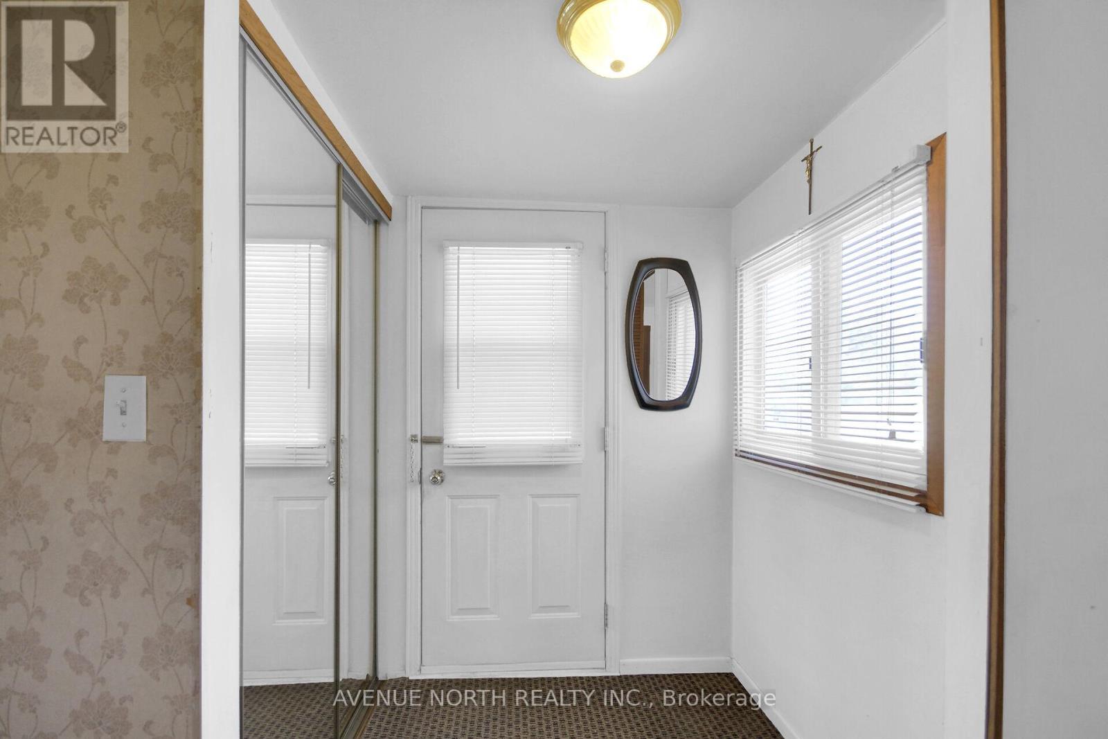 6898 Mitch Owens Road, Ottawa, Ontario  K4P 1C5 - Photo 6 - X13492112