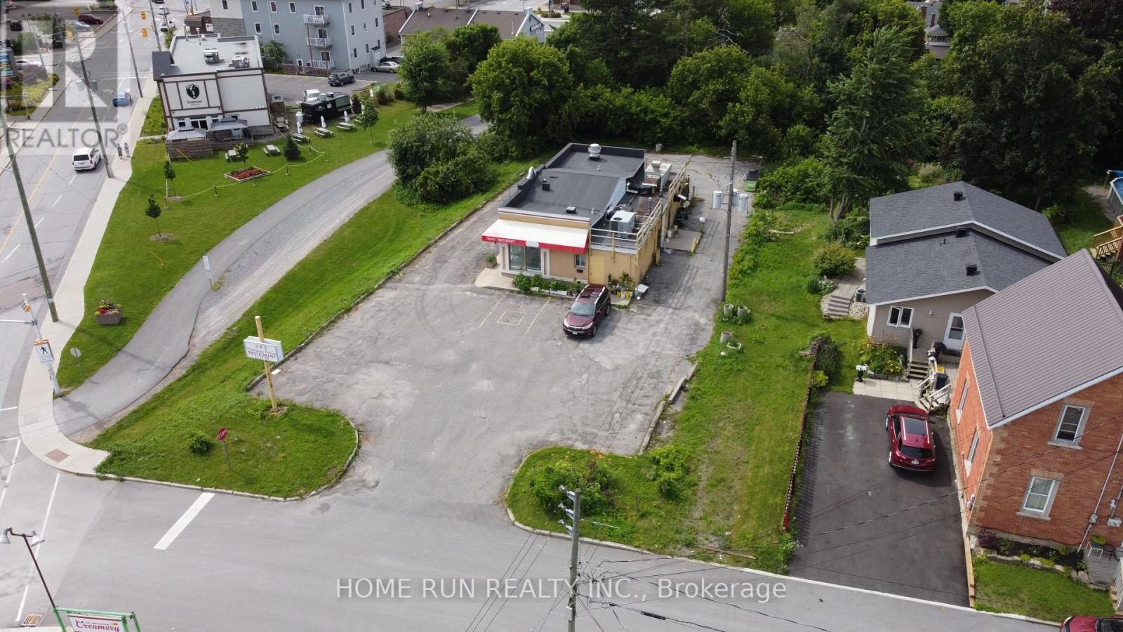 45 Munro Street, Carleton Place, Ontario  K7C 1H6 - Photo 2 - X13492114