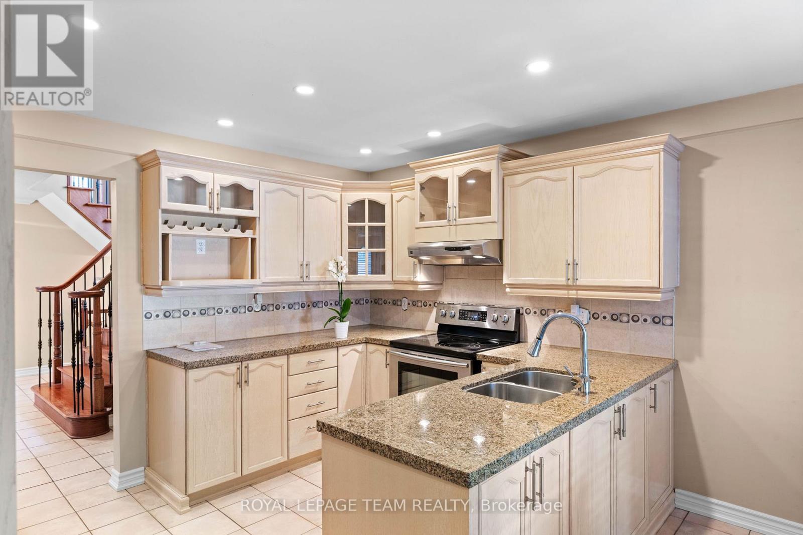 6526 Tooney Drive, Ottawa, Ontario  K1C 7G9 - Photo 16 - X13492200