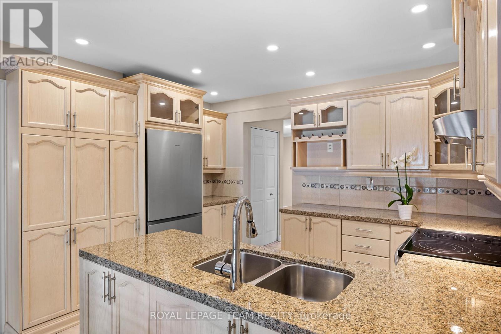 6526 Tooney Drive, Ottawa, Ontario  K1C 7G9 - Photo 17 - X13492200