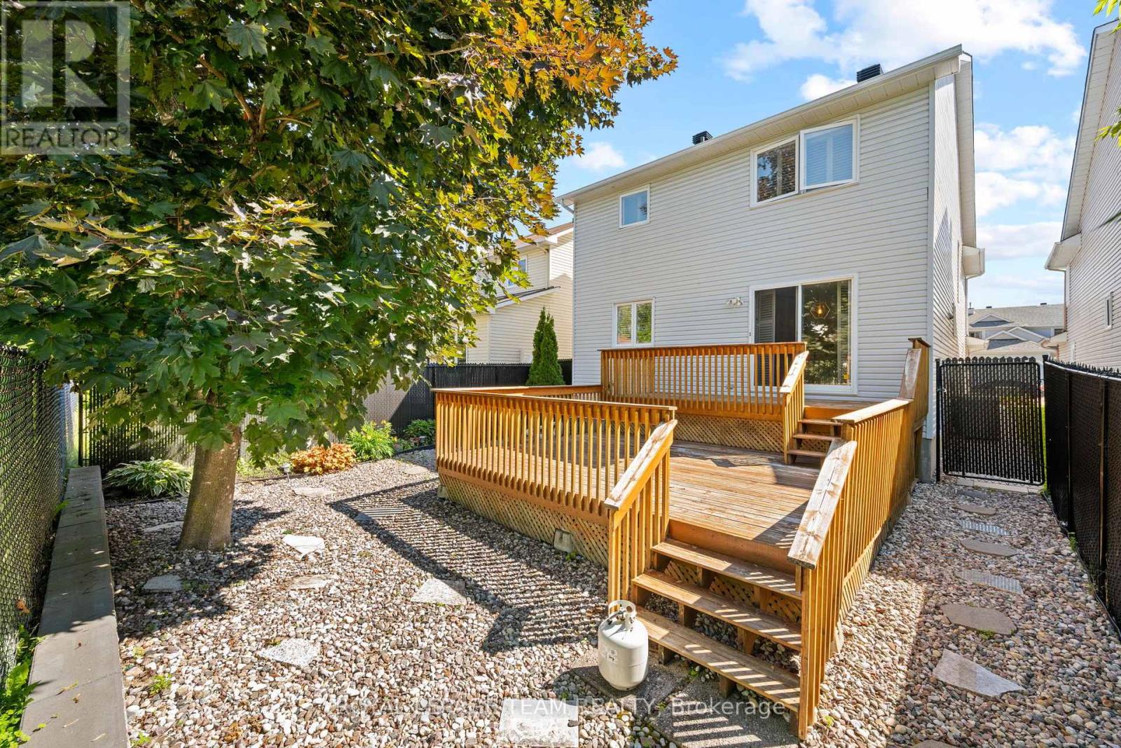 6526 Tooney Drive, Ottawa, Ontario  K1C 7G9 - Photo 39 - X13492200