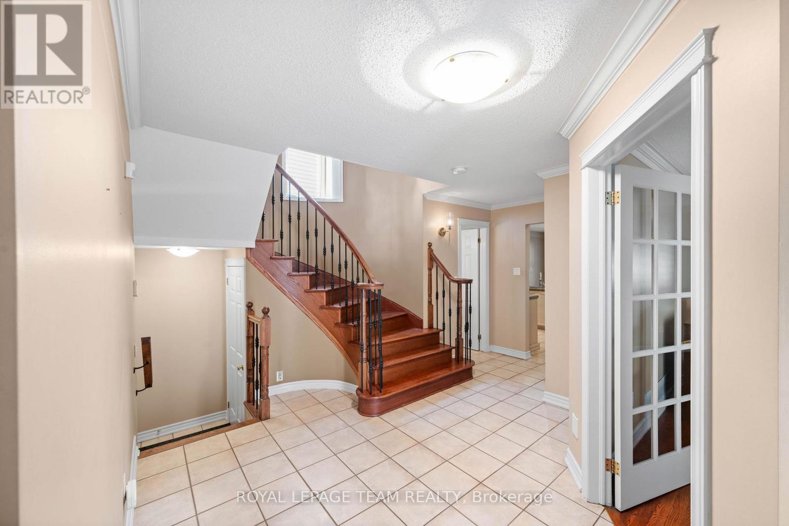 6526 Tooney Drive, Ottawa, Ontario  K1C 7G9 - Photo 6 - X13492200