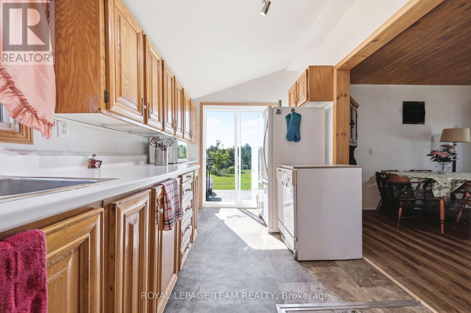 828 Cemetery Road, Lanark Highlands, Ontario  K0G 1K0 - Photo 21 - X13492356