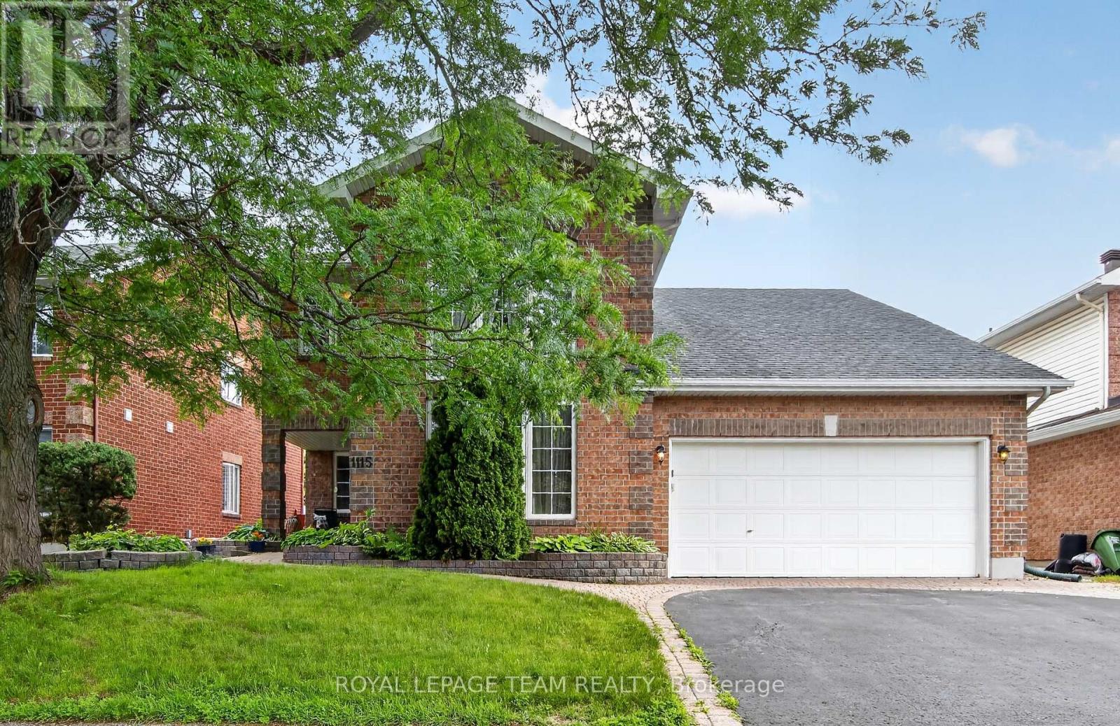 1115 Grenon Avenue, Ottawa, Ontario  K2B 1A9 - Photo 2 - X13492460