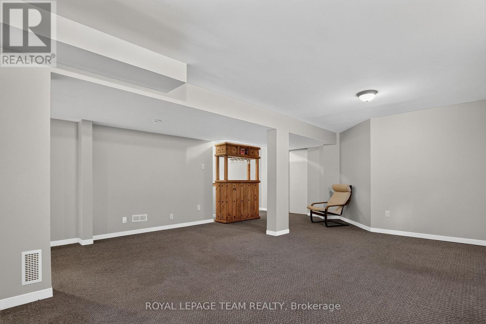 1115 Grenon Avenue, Ottawa, Ontario  K2B 1A9 - Photo 37 - X13492460
