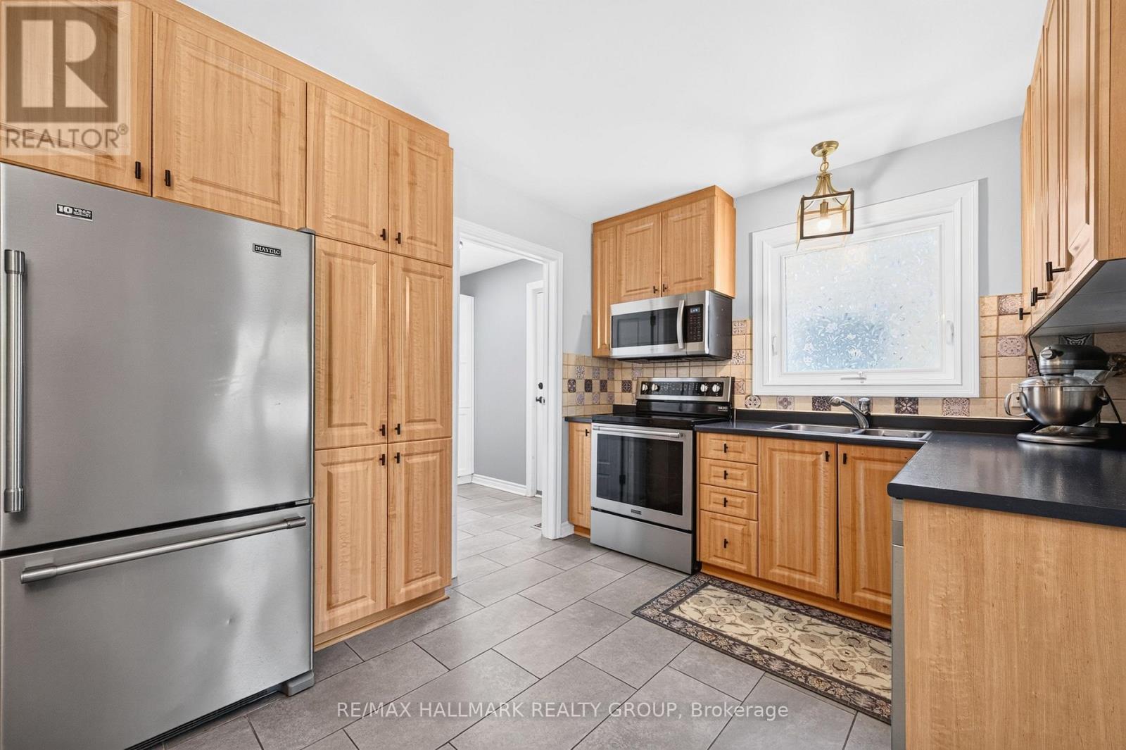 6417 St Louis Drive, Ottawa, Ontario  K1C 2X9 - Photo 15 - X13492516