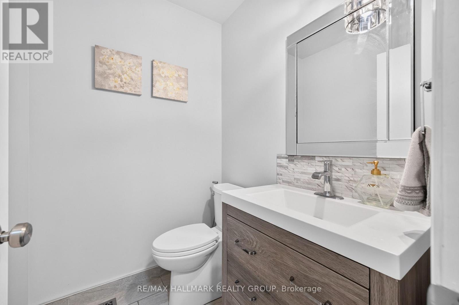 6417 St Louis Drive, Ottawa, Ontario  K1C 2X9 - Photo 7 - X13492516