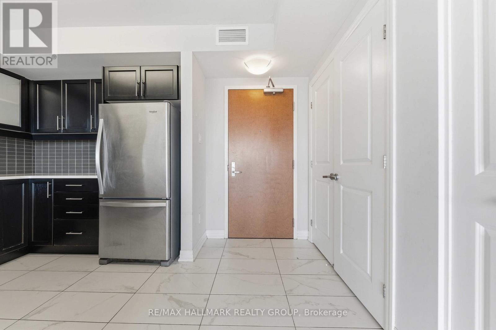 1402 - 195 Besserer Street, Ottawa, Ontario  K1N 0B6 - Photo 5 - X13492666