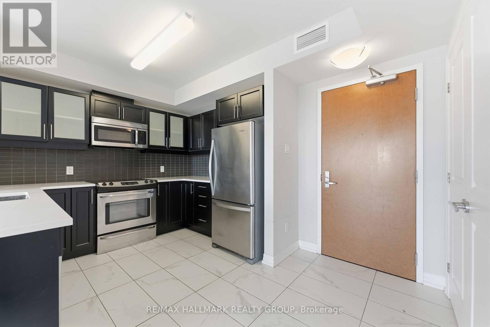 1402 - 195 Besserer Street, Ottawa, Ontario  K1N 0B6 - Photo 6 - X13492666