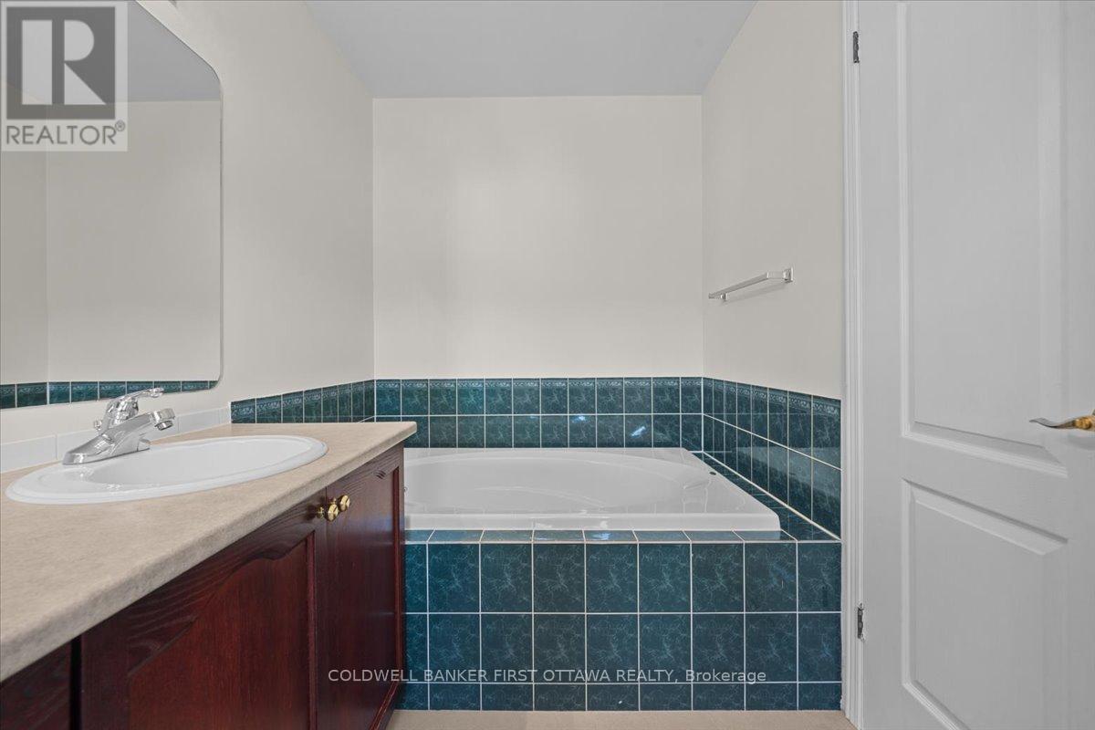 22 Cloutier Street, Ottawa, Ontario  K2J 4T5 - Photo 30 - X13492684
