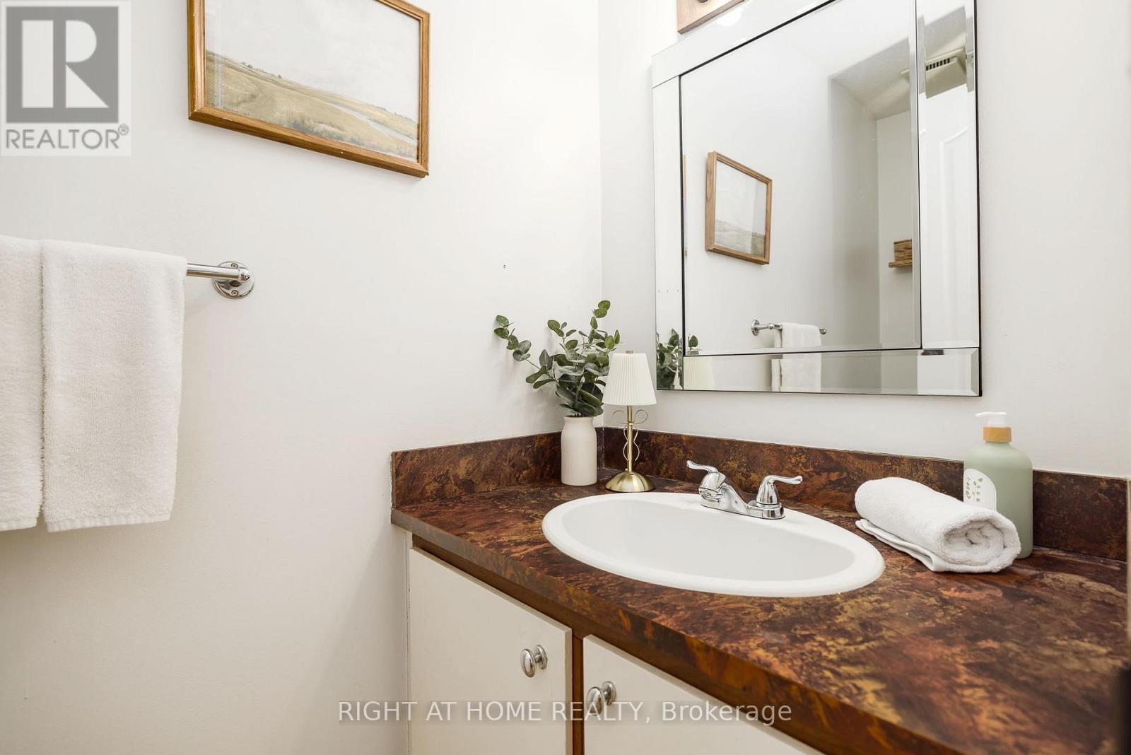 30 Berkshire Way, Ottawa, Ontario  K2J 2B2 - Photo 17 - X13492866