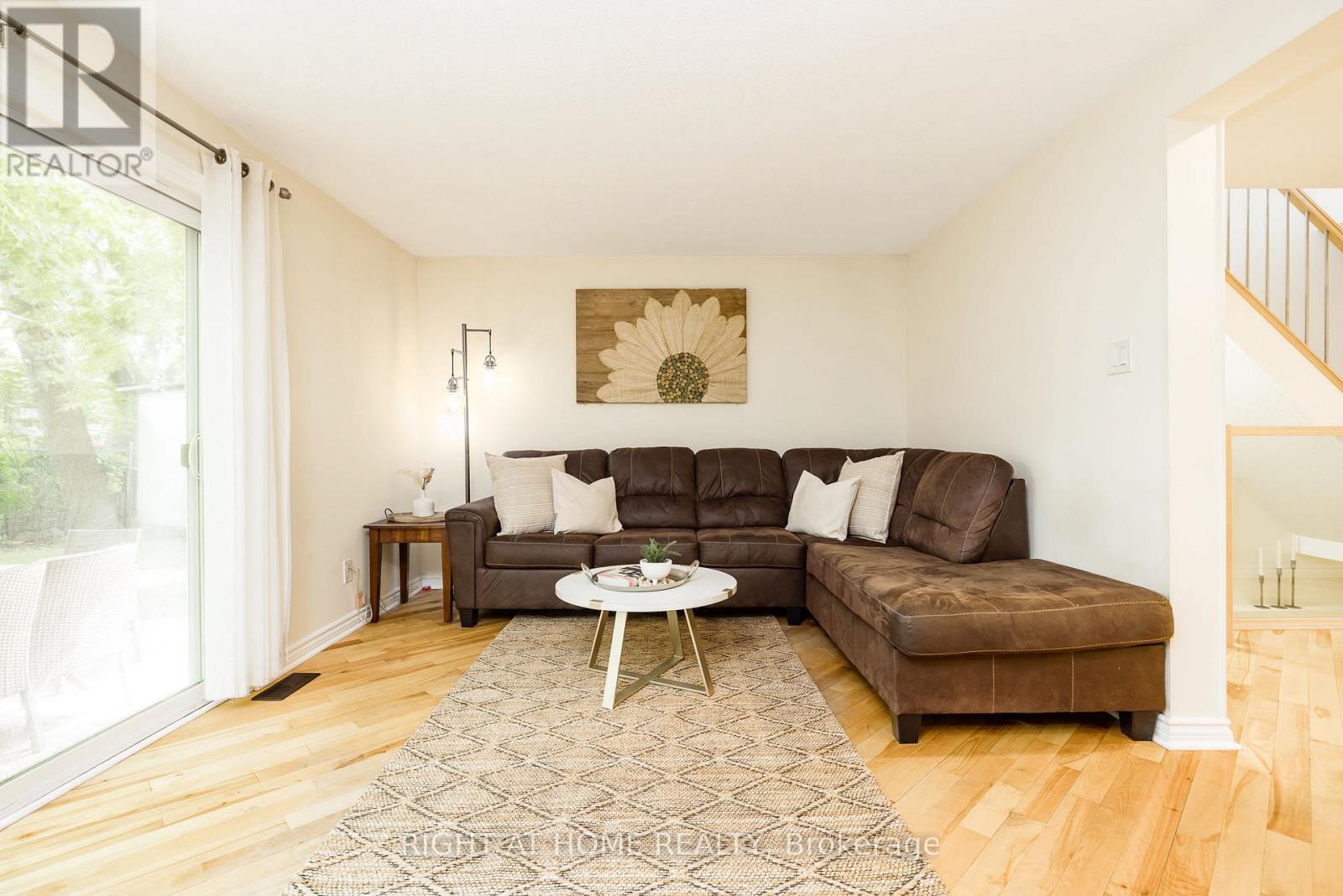 30 Berkshire Way, Ottawa, Ontario  K2J 2B2 - Photo 9 - X13492866