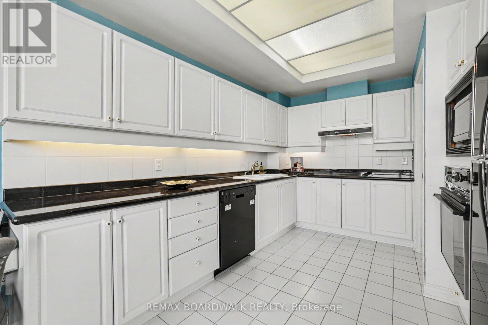 2201 - 1480 Riverside Drive, Ottawa, Ontario  K1G 5H2 - Photo 16 - X13493180