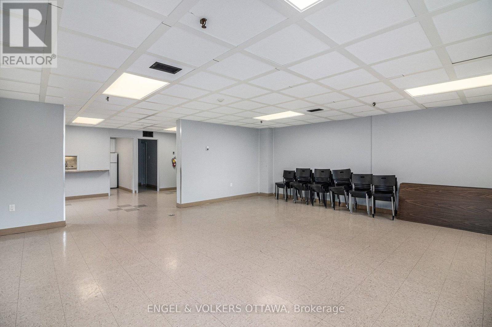 109 - 915 Elmsmere Road, Ottawa, Ontario  K1J 8H8 - Photo 36 - X13493362