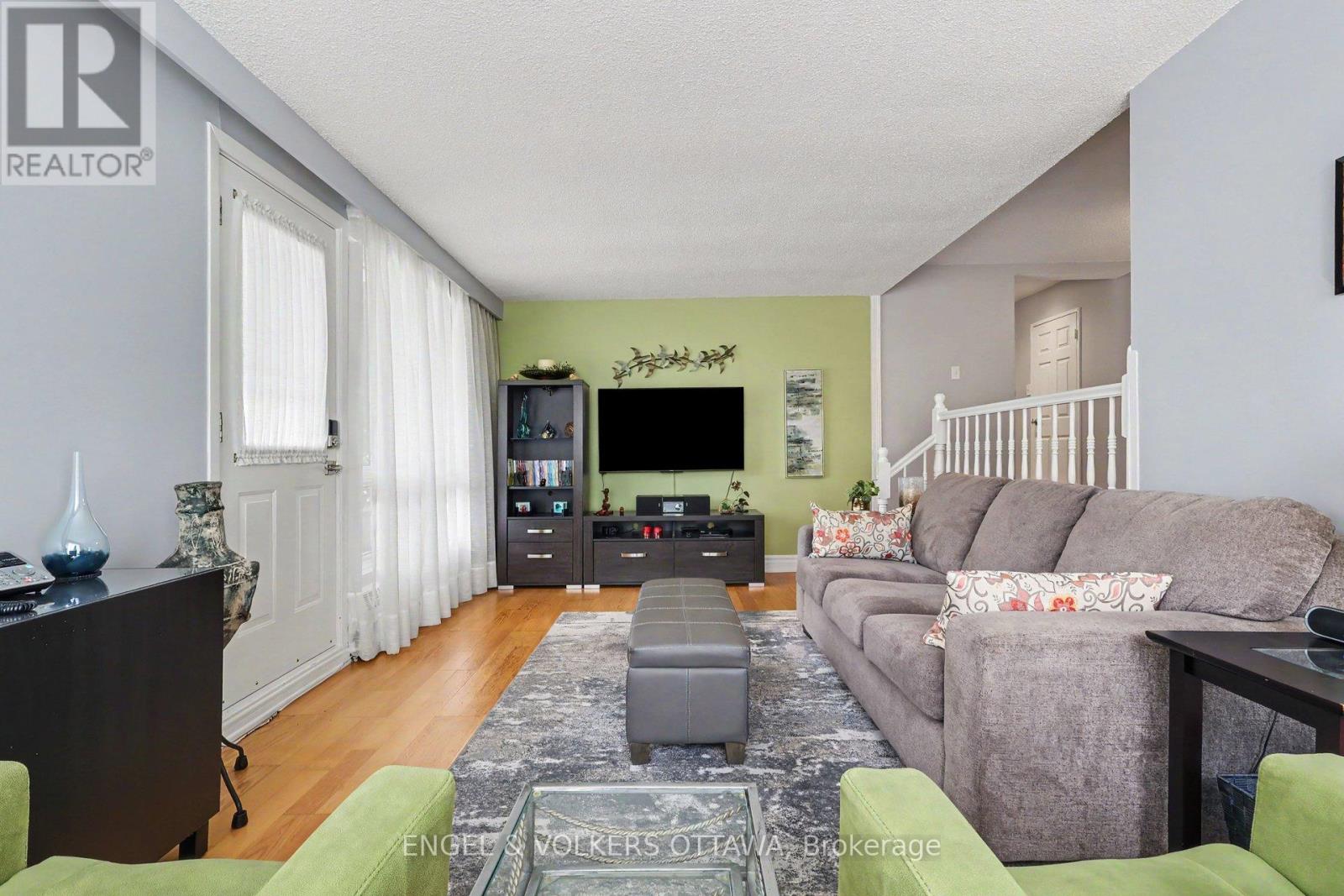 109 - 915 Elmsmere Road, Ottawa, Ontario  K1J 8H8 - Photo 8 - X13493362