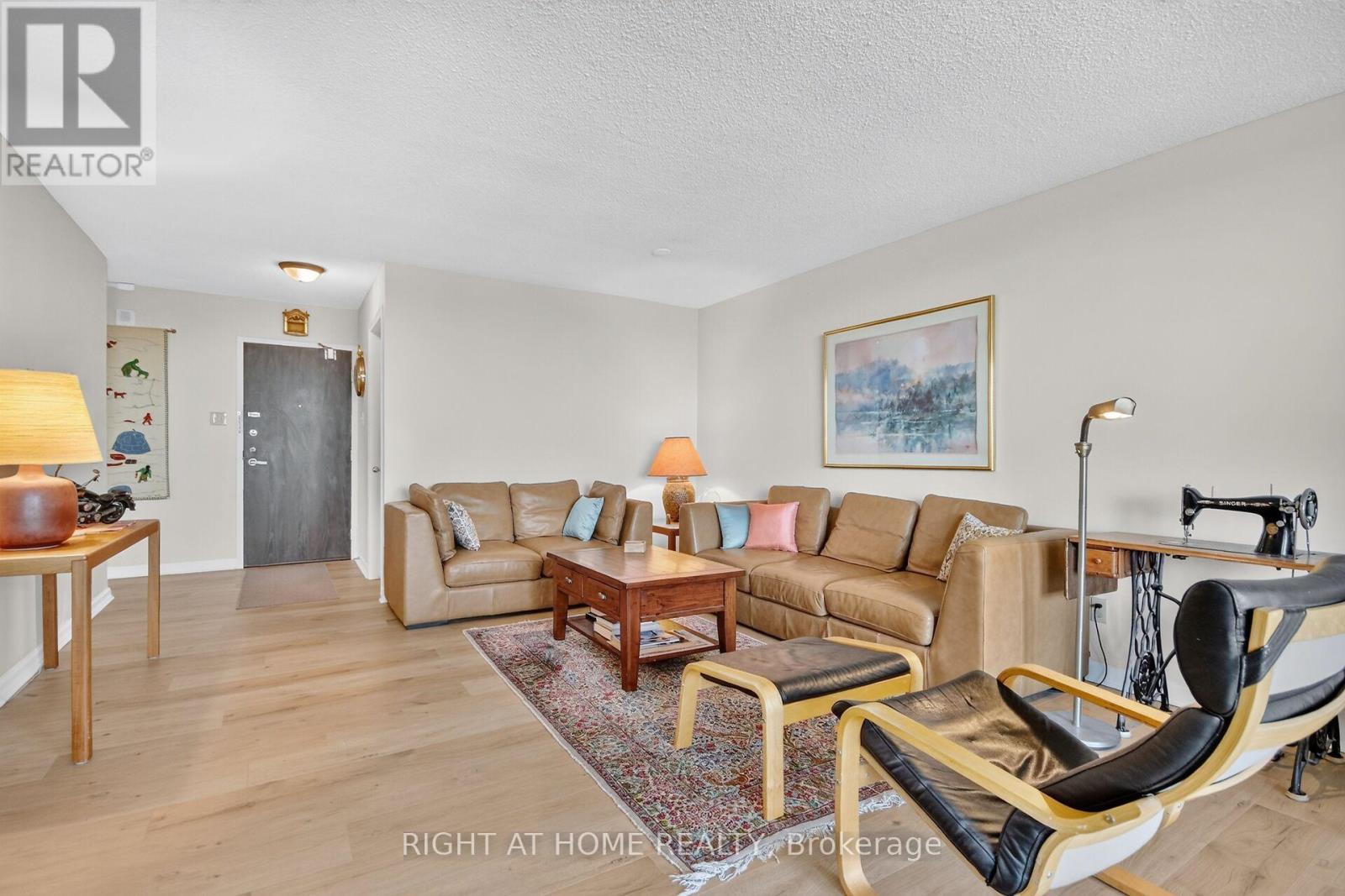 2204 - 1785 Frobisher Lane, Ottawa, Ontario  K1G 3T7 - Photo 10 - X13493508